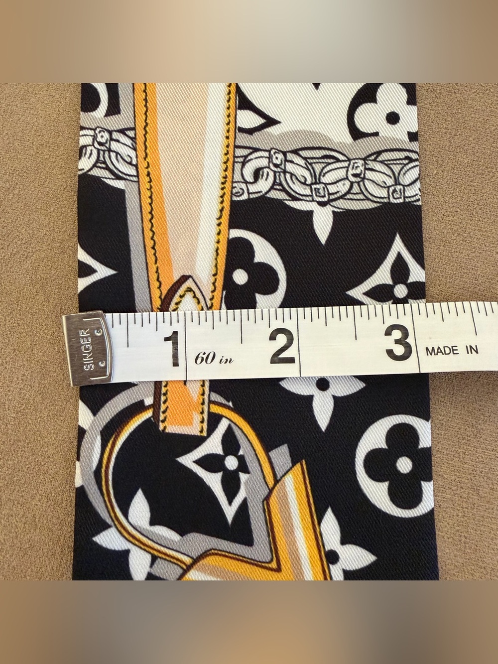 Chic Black & White Monogram Chain Print Twilly Skinny Scarf - Brand New (Longer) - Picture 7 of 8